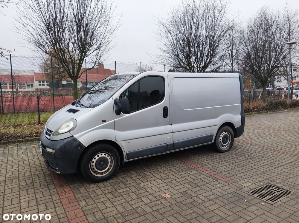 Opel Vivaro - 1