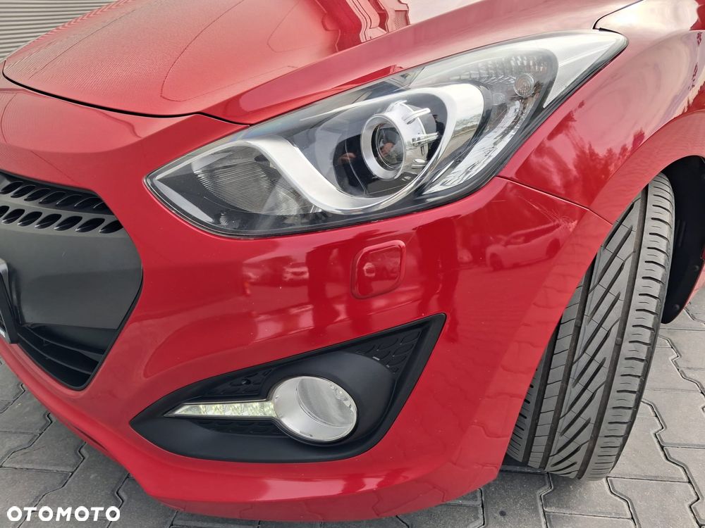 Hyundai i30 1.6 CRDi Premium - 10