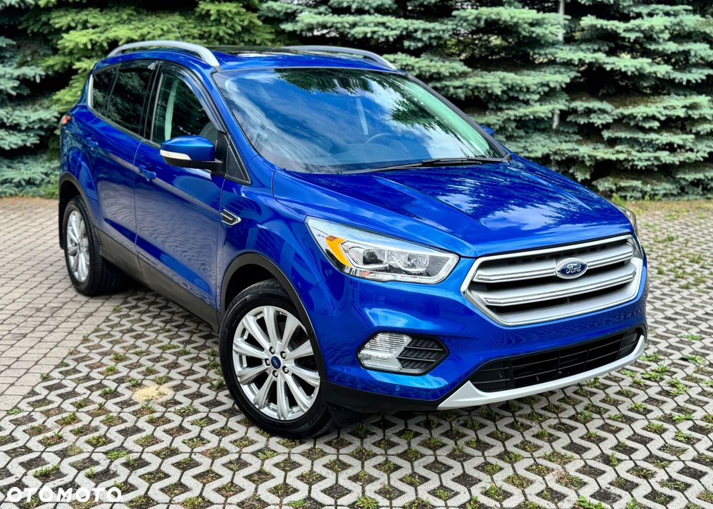 Ford Escape ver-2-0-ecoboost-awd-titanium - 26