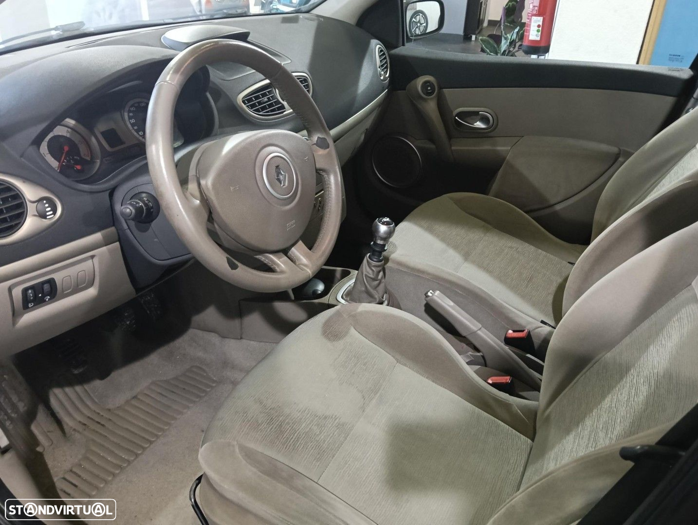 Renault Clio 1.5 dCi Privilège Luxe - 13