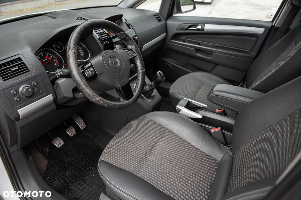 Opel Zafira - 6