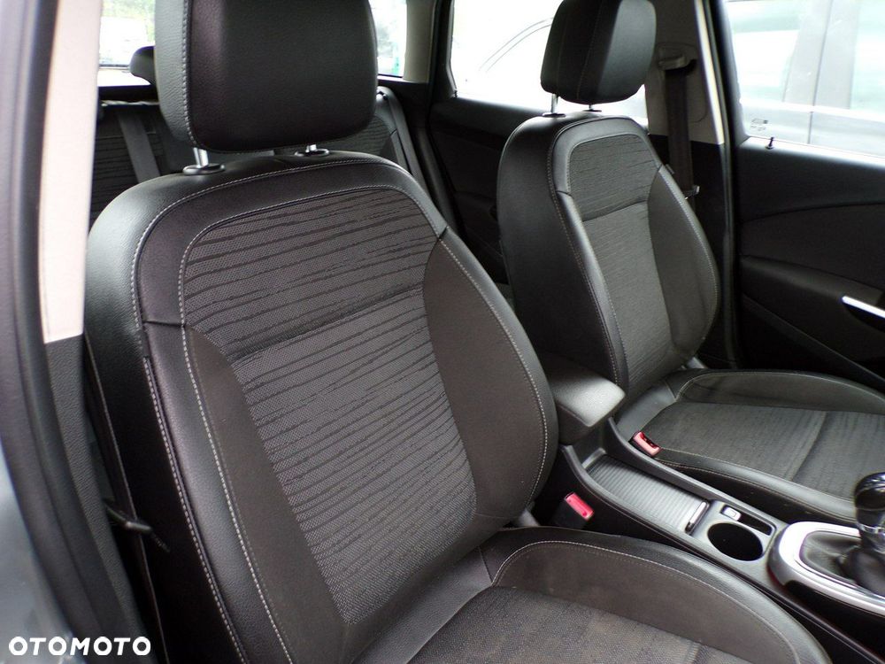 Opel Astra - 32