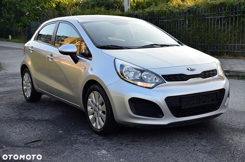 Kia Rio - 1