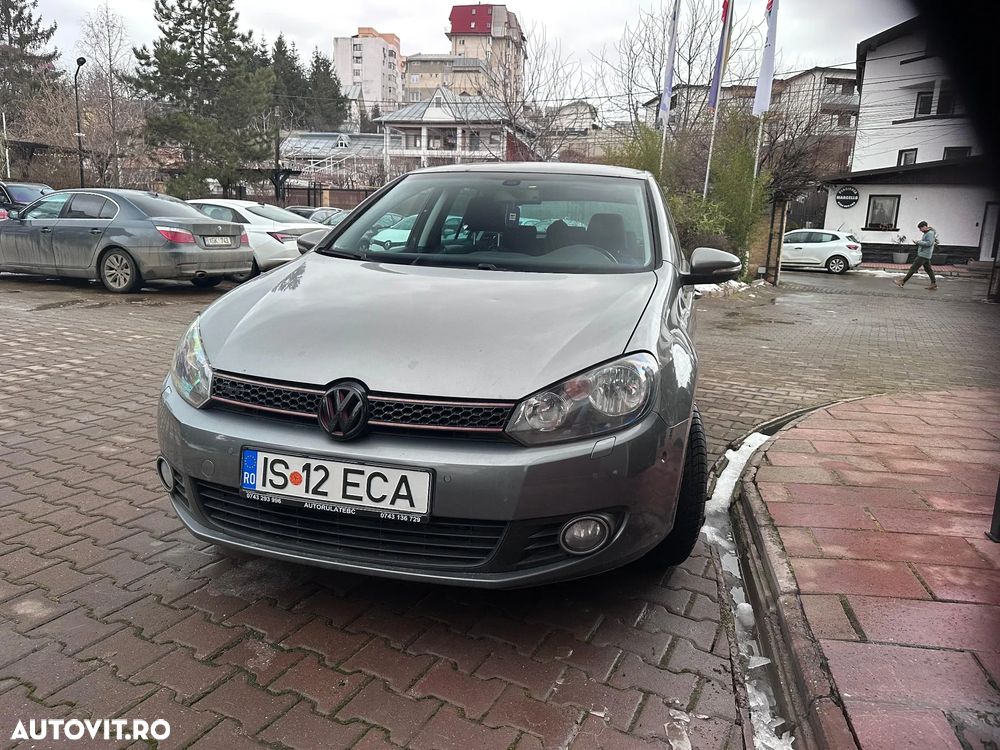 Volkswagen Golf 1.6 TDI DPF DSG Exclusive - 2