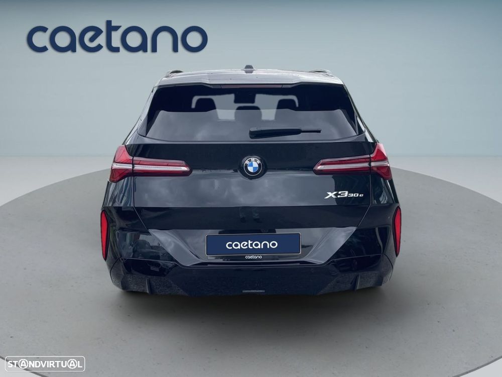 BMW X3 30 e xDrive Pack M Desportivo - 2