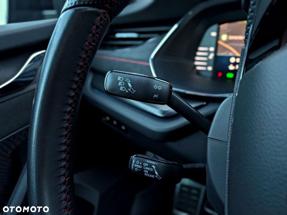 Skoda Octavia 2.0 TDI RS DSG - 22