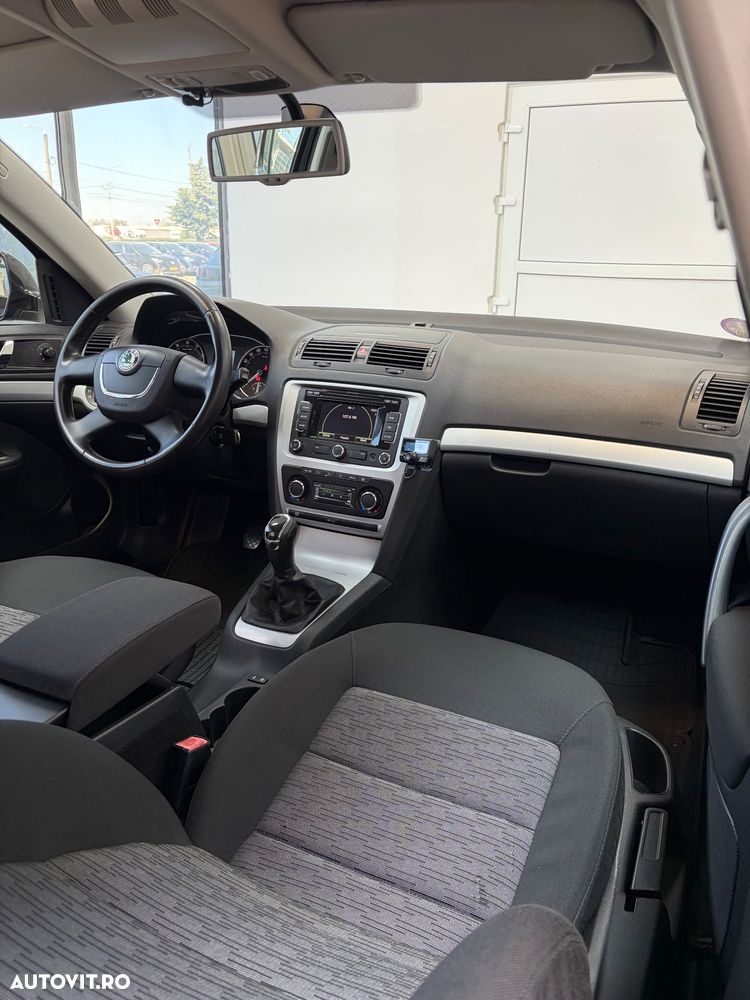 SKODA Octavia 2011 — imagine 7