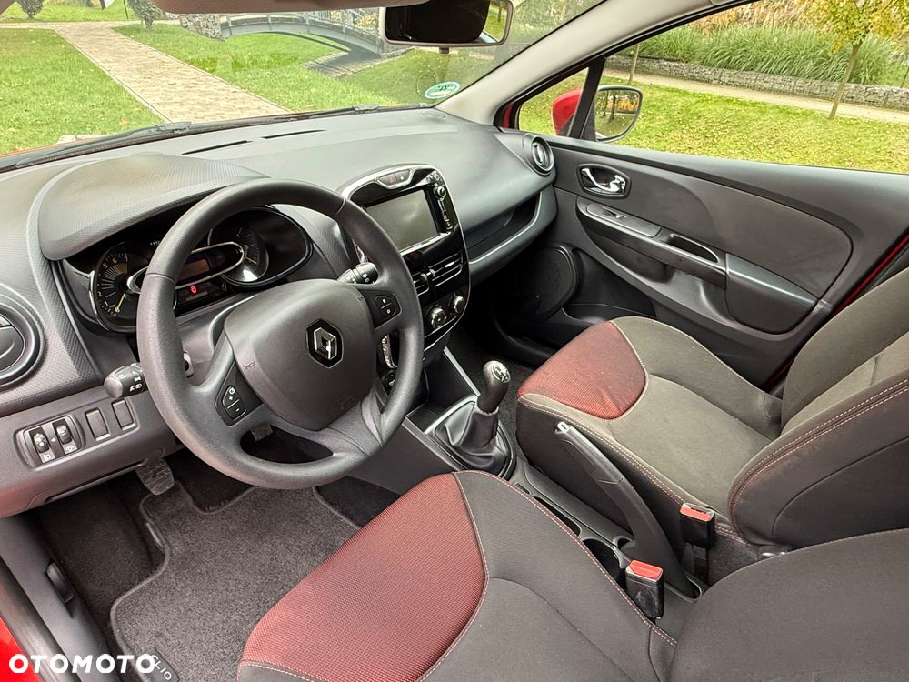 Renault Clio - 8