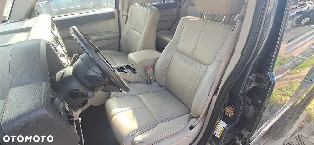 Jeep Commander - 10