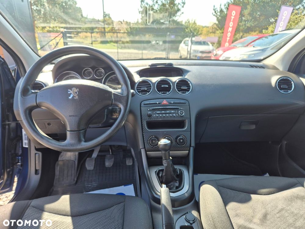 Peugeot 308 1.6 Trendy Navtech - 16
