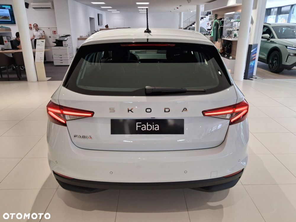 Skoda Fabia - 6