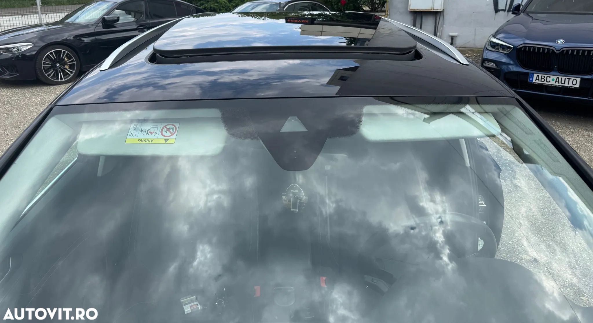 Volkswagen Passat Variant 2.0 TDI 4Mot DSG Highline - 24