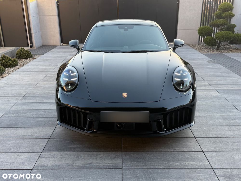 Porsche 911 Carrera T-Hybrid 4 GTS - 2