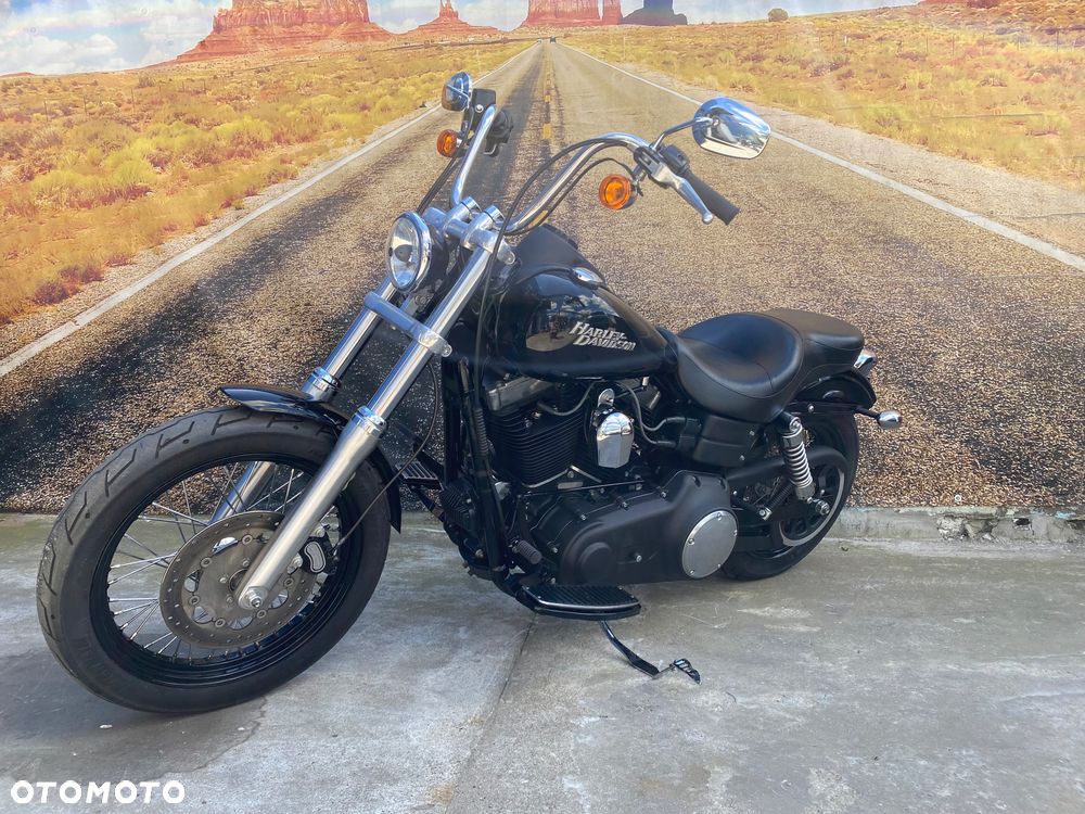 Harley-Davidson Dyna Street Bob - 8