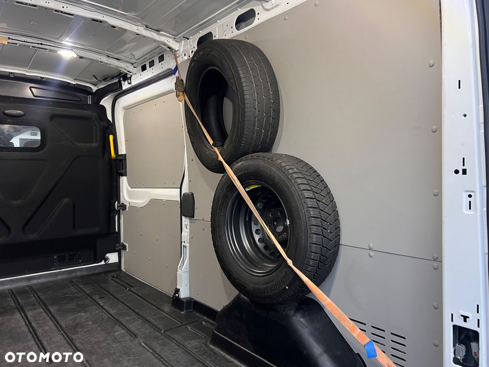 Ford Transit - 23