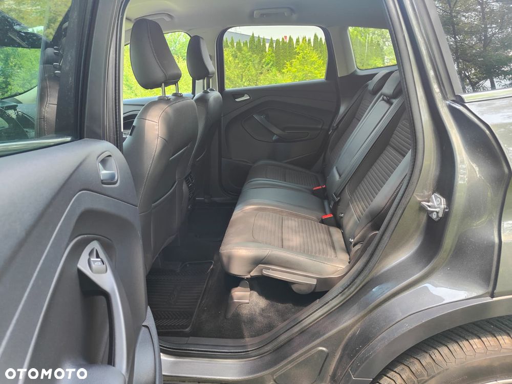 Ford Kuga - 22