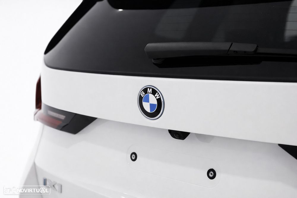 BMW iX1 xDrive30 Pack Desportivo M - 9