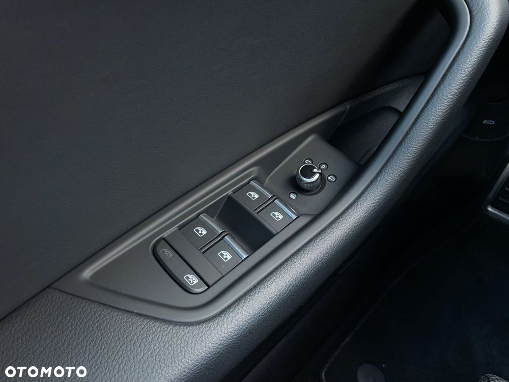 Audi A4 Avant 40 TFSI mHEV Quattro S tronic - 23