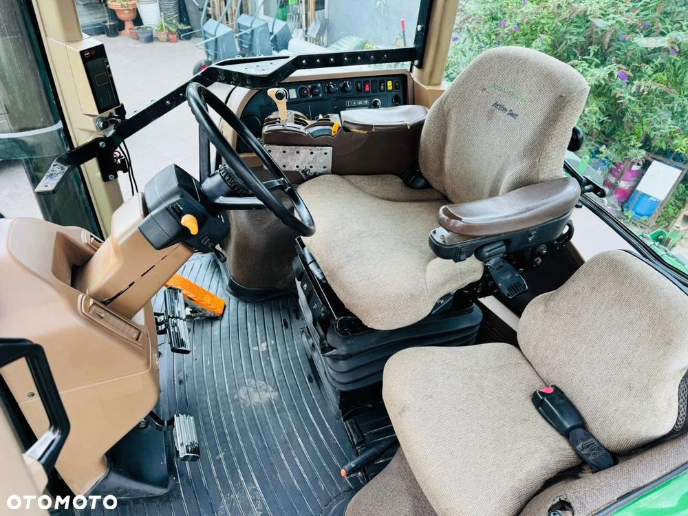 John Deere 7920 - 15