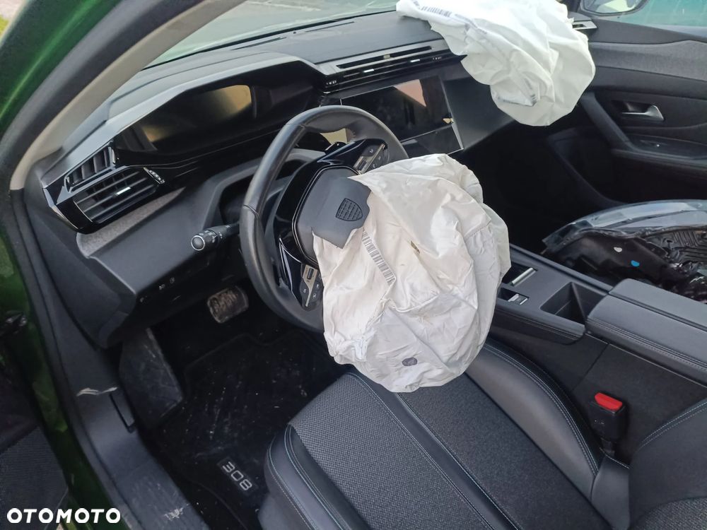 Peugeot 308 180 e-EAT8 GT - 2