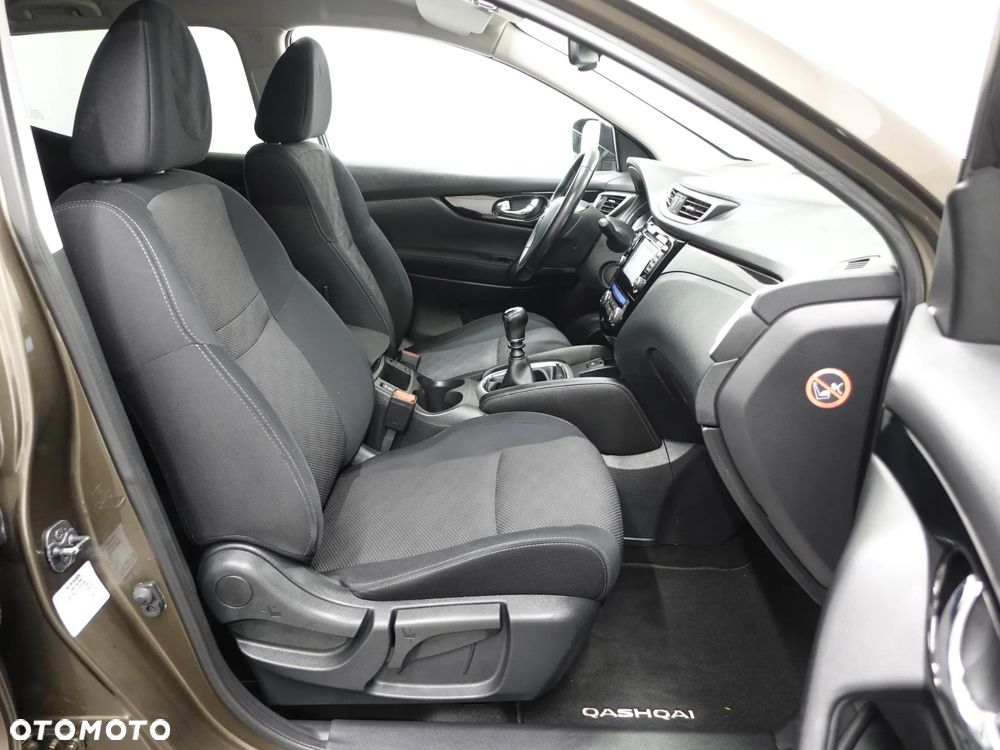 Nissan Qashqai 1.6 DCi ALL-MODE 4x4i N-Connecta - 24