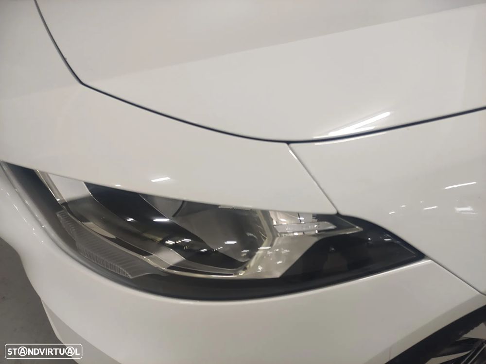 Mercedes-Benz A 200 7G-DCT Advanced Progressive - 4