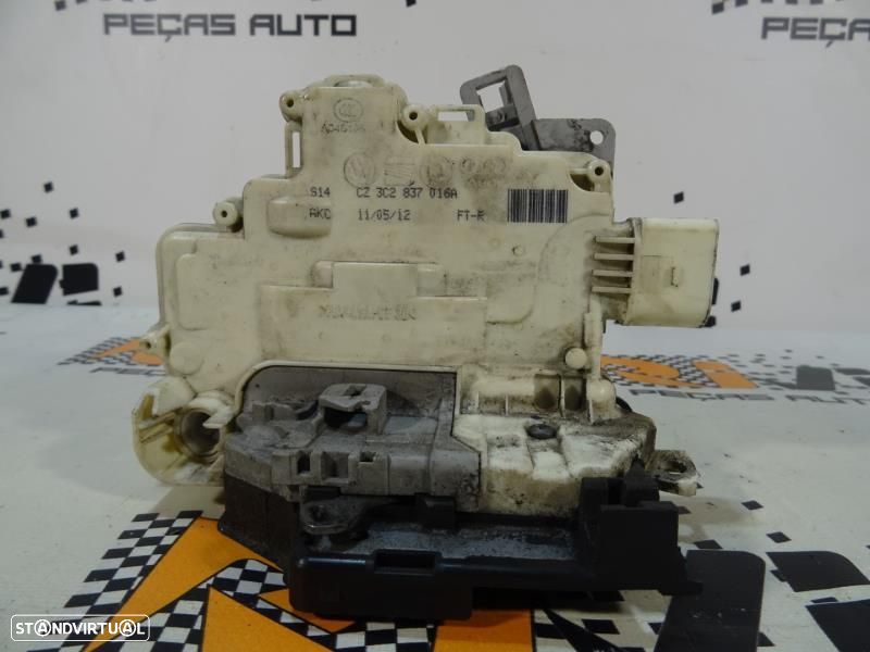 Fecho Da Porta Frente Direita Volkswagen Passat (3C2)  3C2837016a / 3C - 3