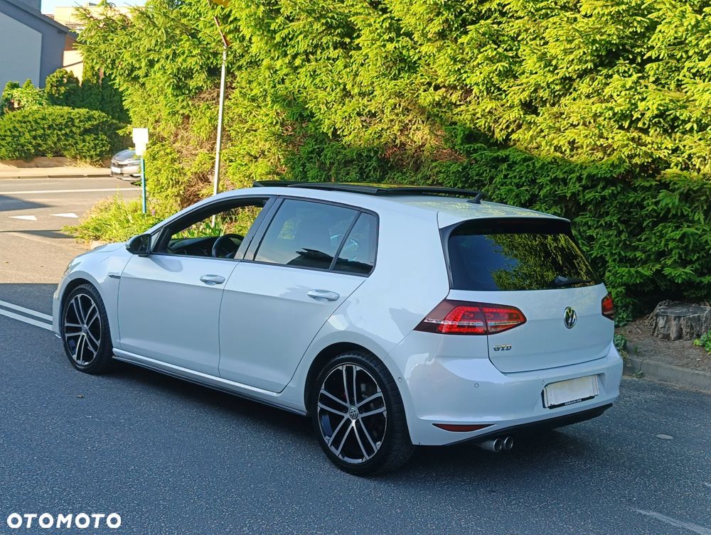 Volkswagen Golf GTD 2.0 TDI SCR DSG - 29