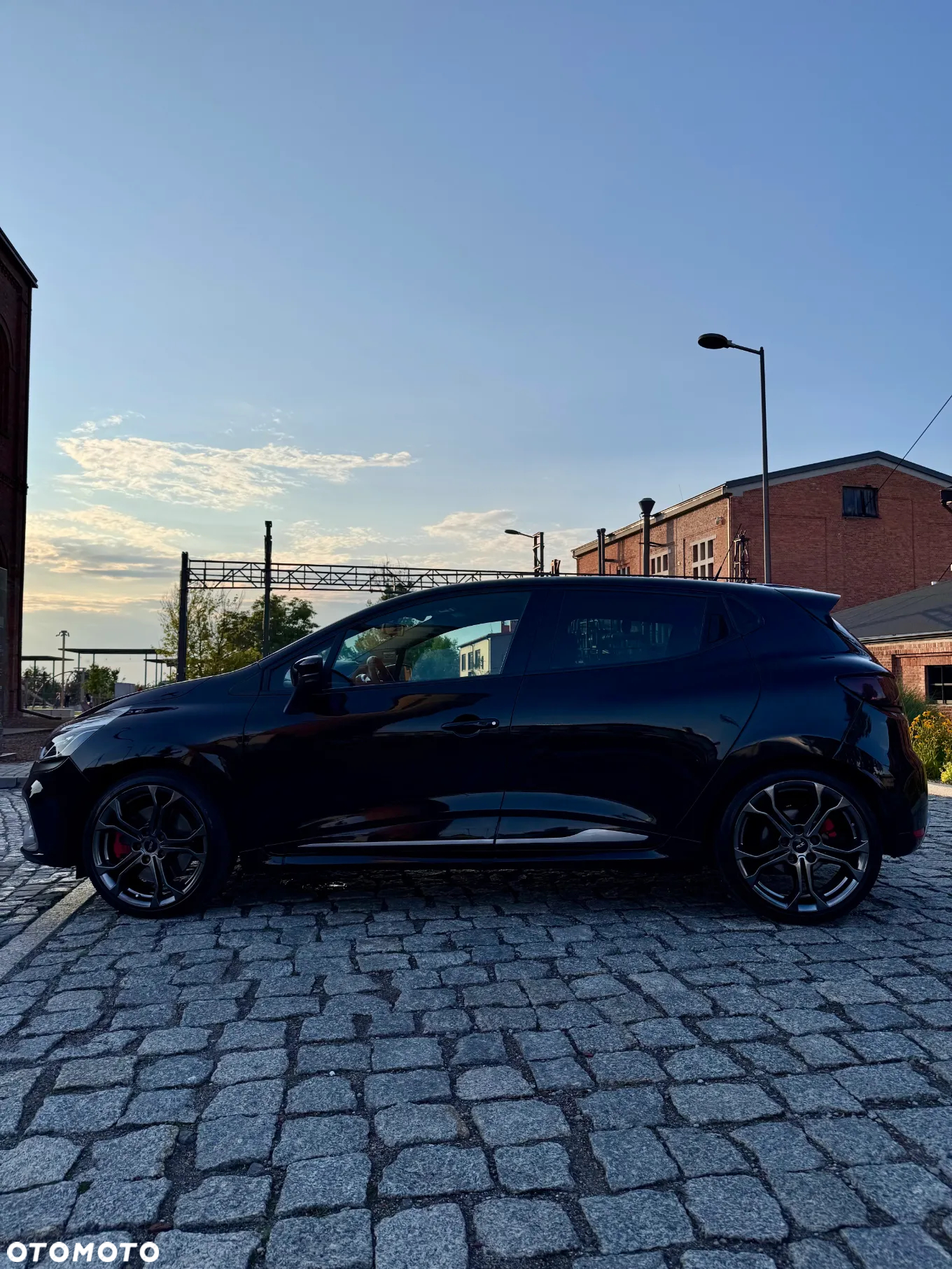 Renault Clio 1.6 R.S.Trophy 220 EDC - 10