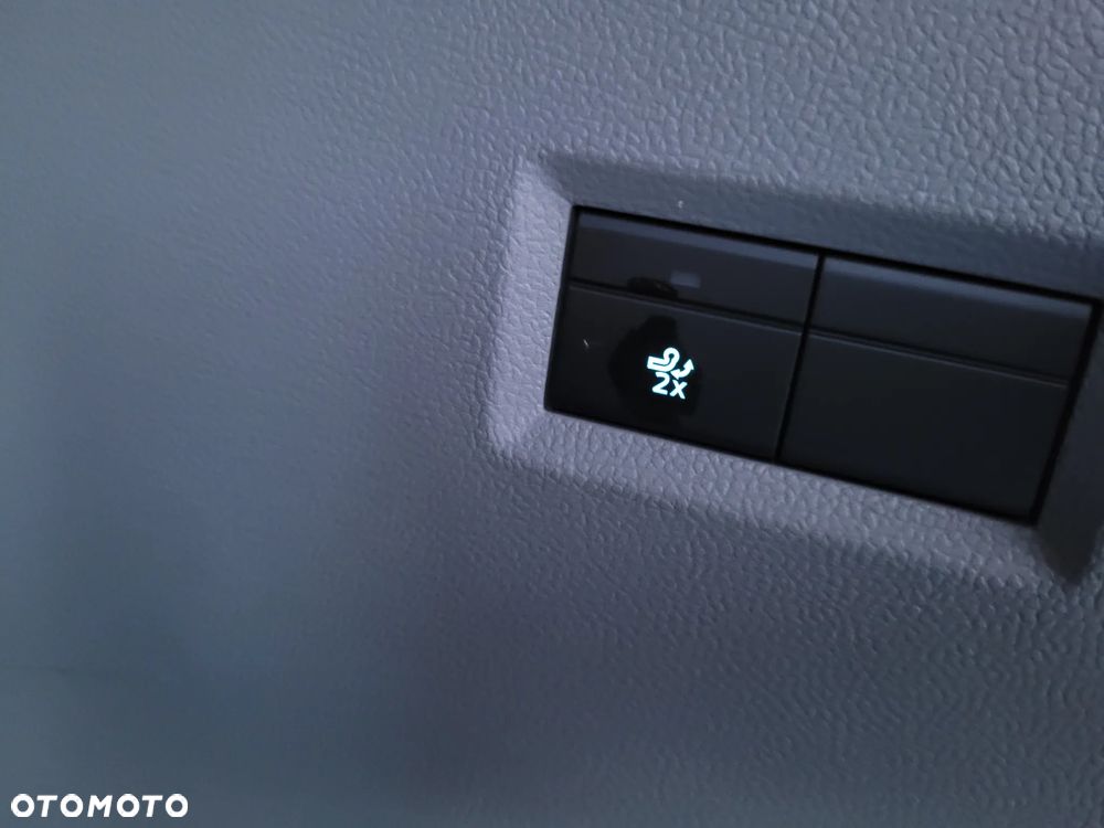 Ford Tourneo Custom L1H1 VA Autm Titanium - 27