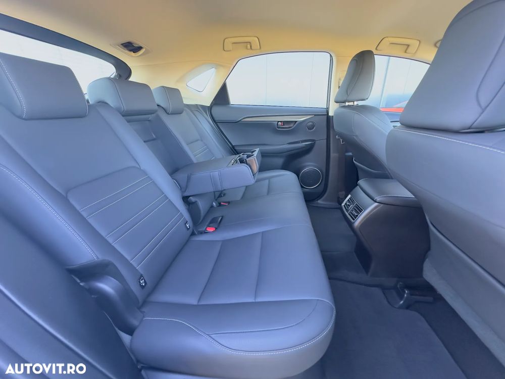 Lexus Seria NX 300h AWD Executive Plus - 22