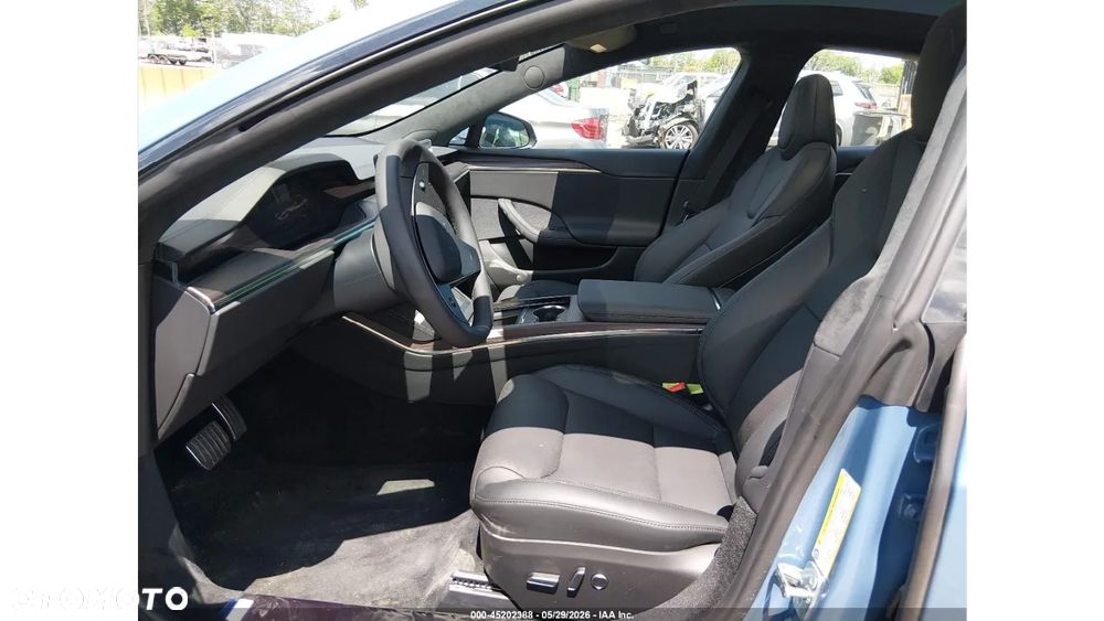 Tesla Model S AWD - 9