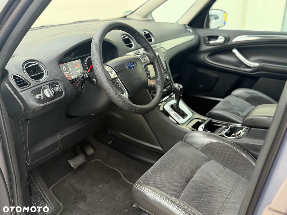 Ford Galaxy 2.2 TDCi DPF Titanium - 27