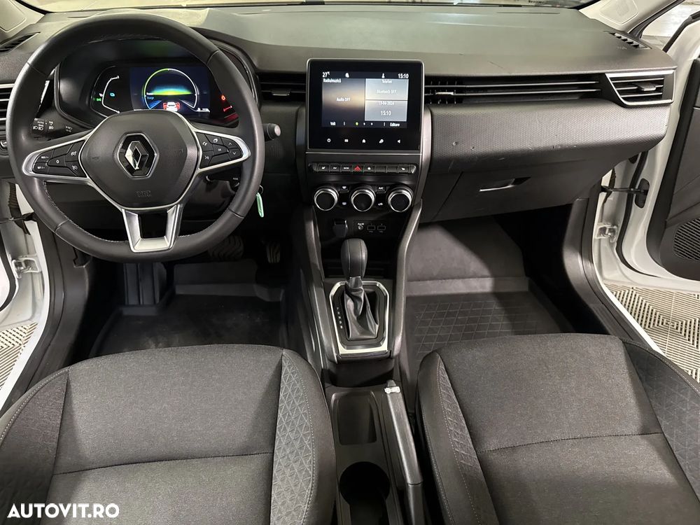 Renault Clio - 10