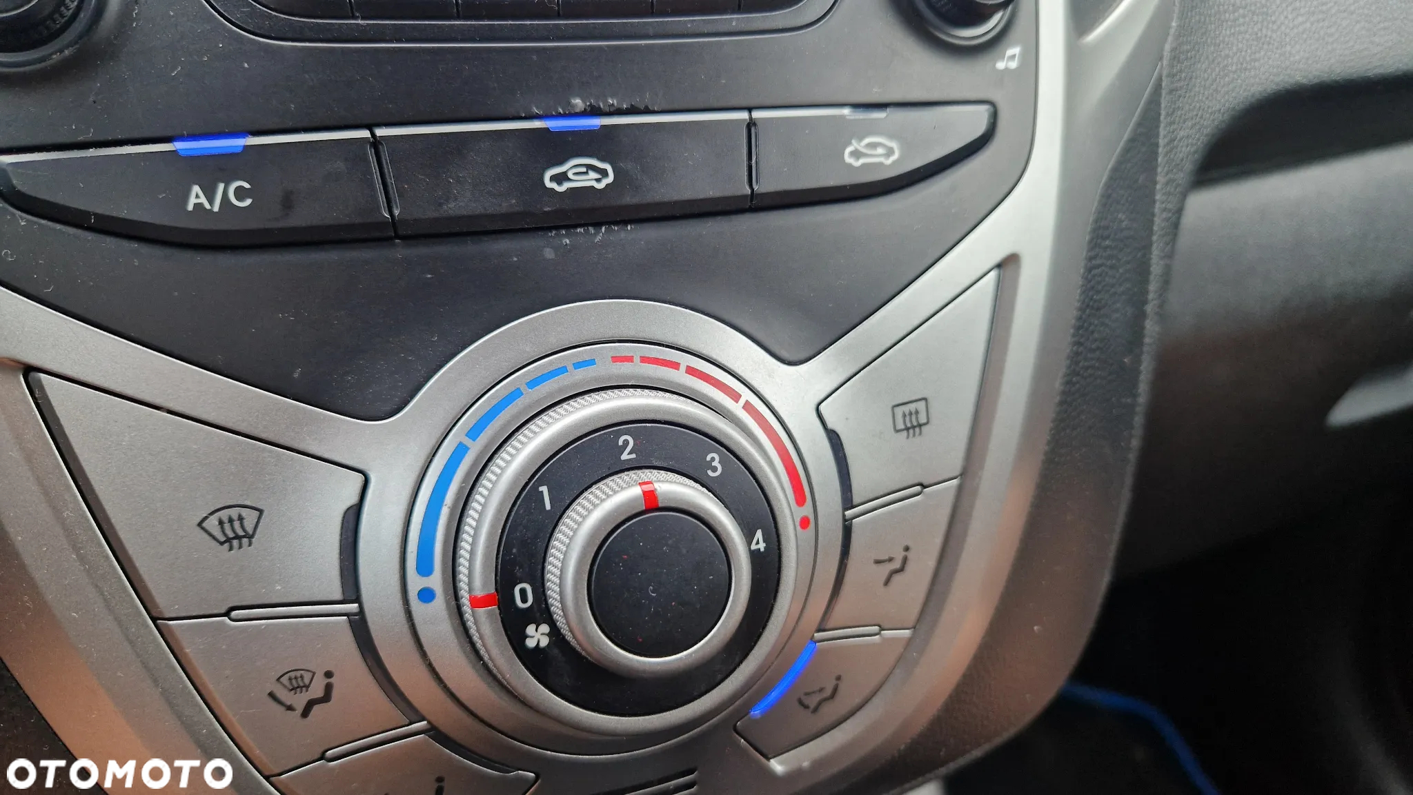 Hyundai ix20 1.4 Comfort - 11