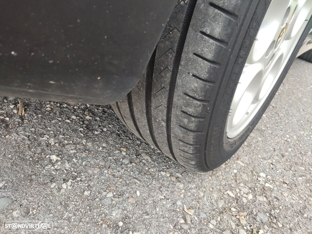 Alfa Romeo 156 Sportwagon 1.9 JTD - 21