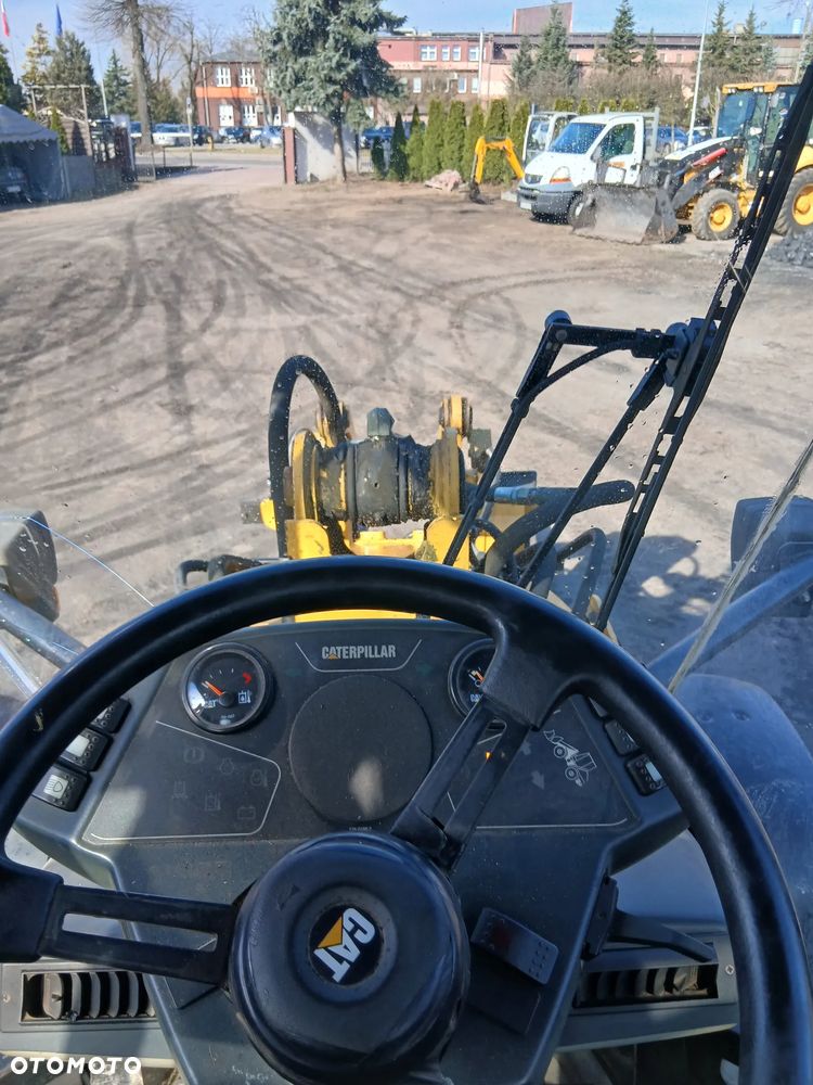 Caterpillar 906 - 12