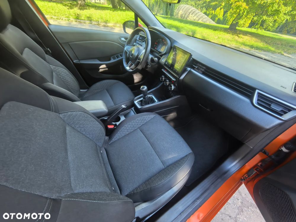 Renault Clio - 33