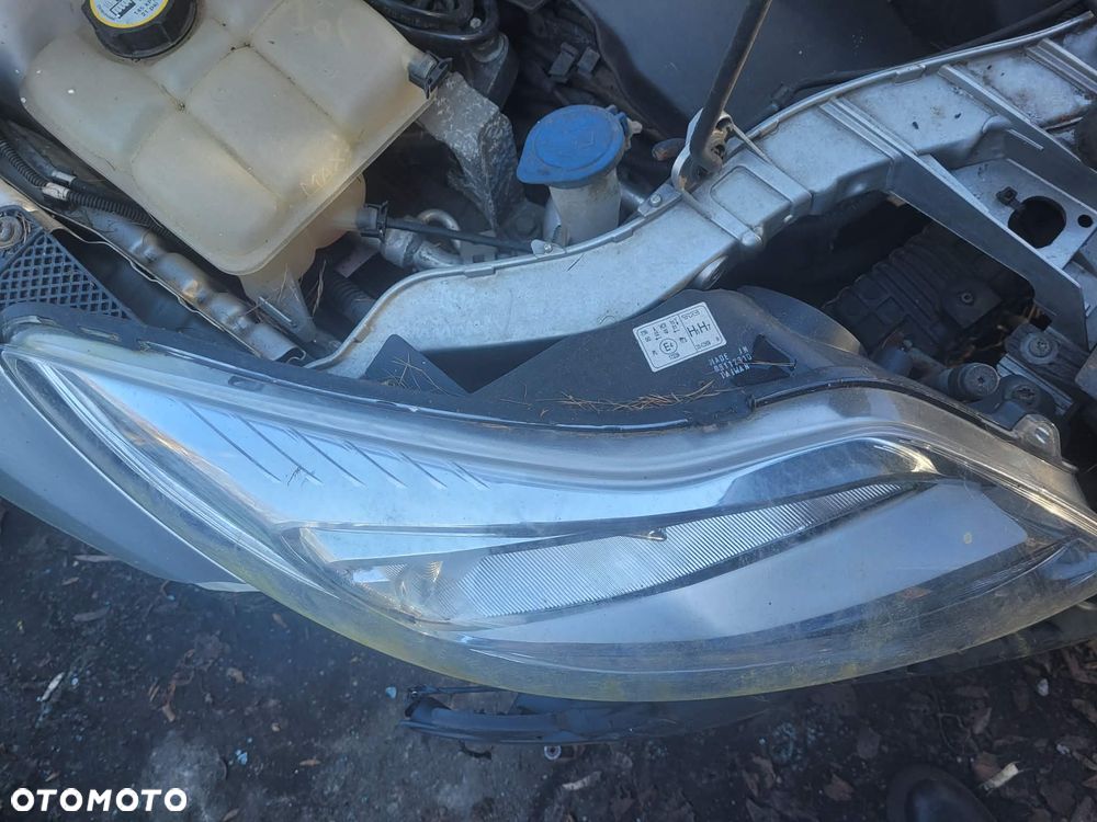 Lampy przód Ford Focus mk3 - 4