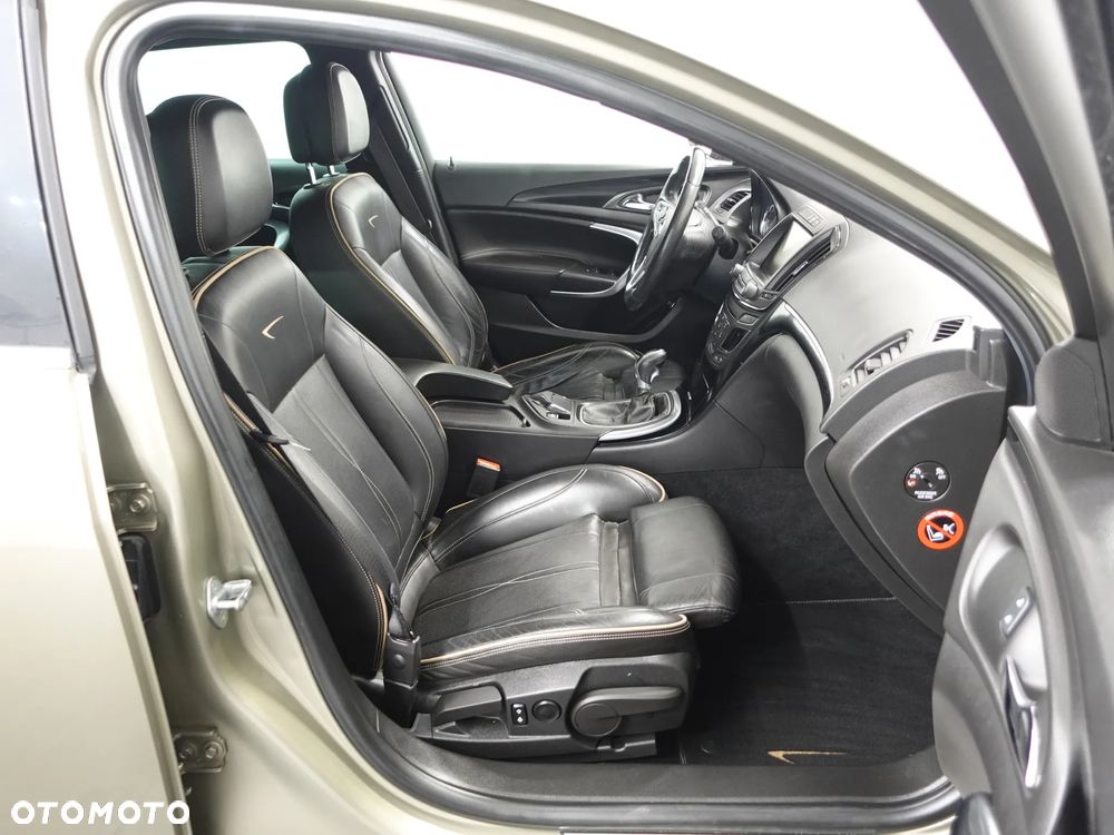 Opel Insignia 2.0 CDTI 4x4 ecoFLEX - 26