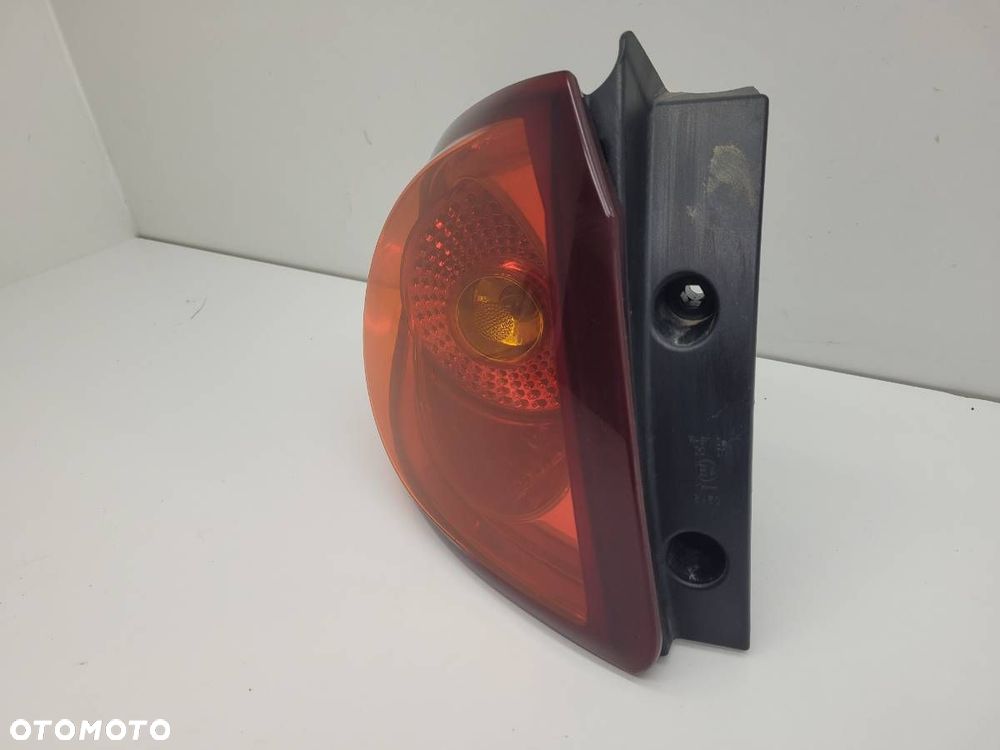 LAMPA TYŁ TYLNA LEWA W BŁOTNIK SEAT ALTEA LIFT EU 5P0945111F 5P0945095J - 3