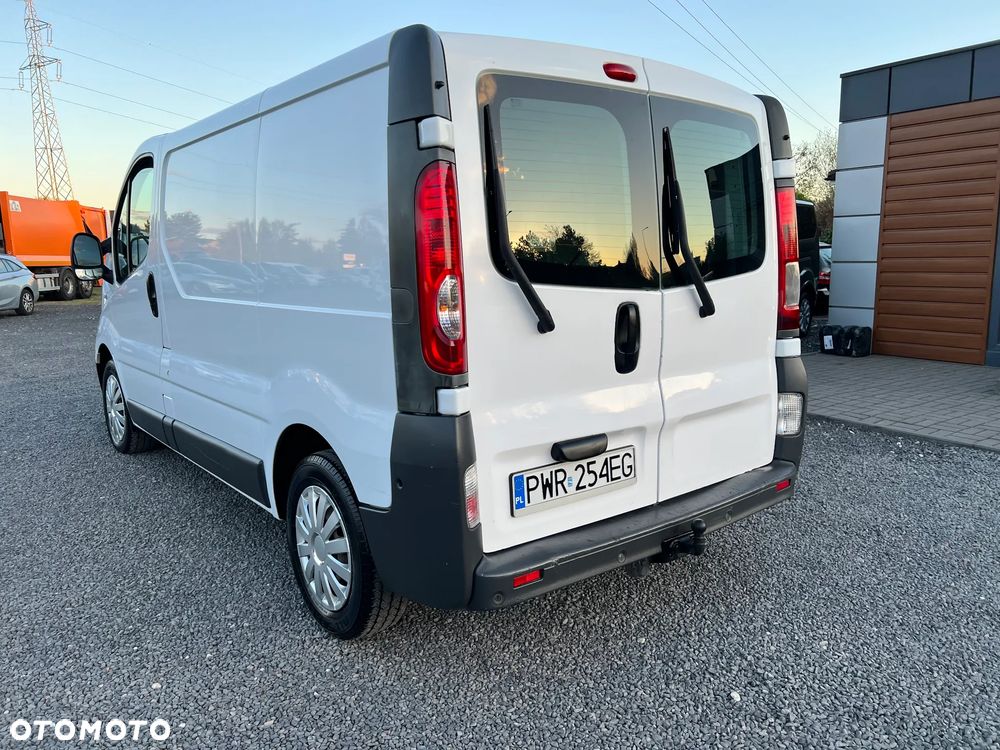 Renault TRAFIC - 6