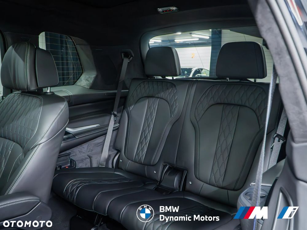 BMW X7 - 27