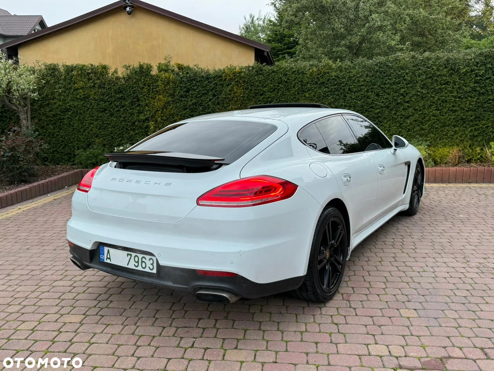 Porsche Panamera PDK - 9