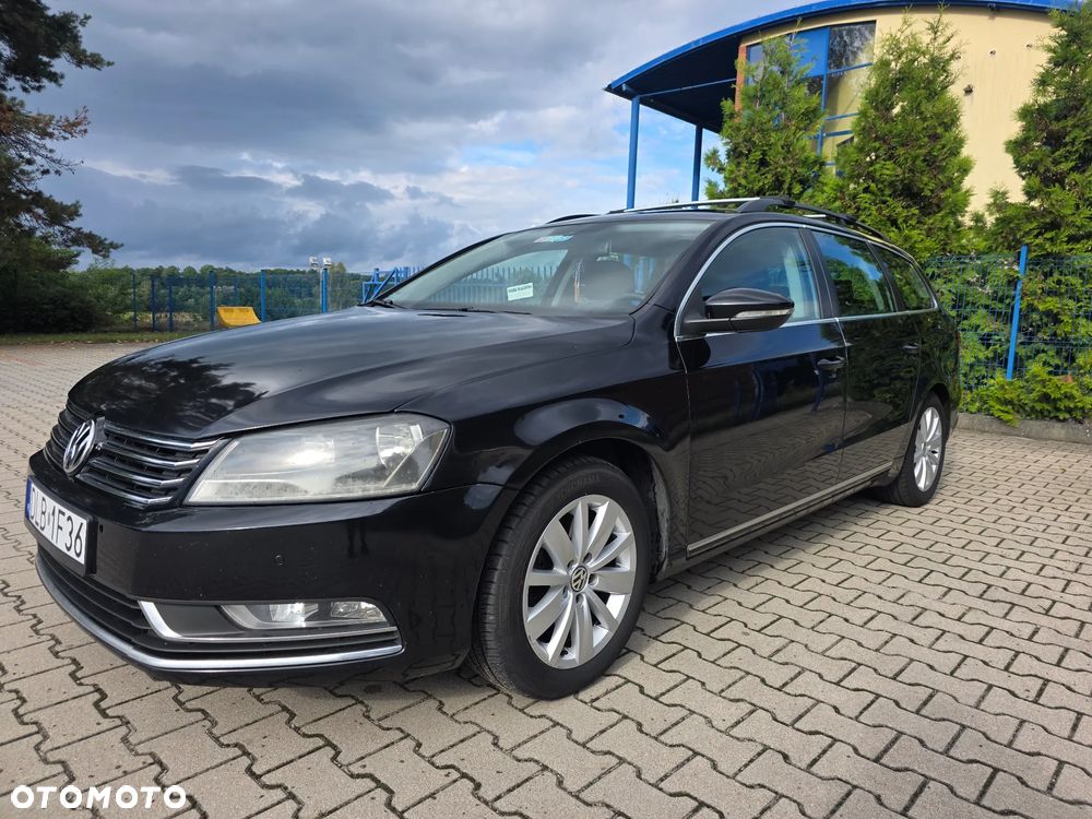 Volkswagen Passat 1.6 TDI Comfortline - 11