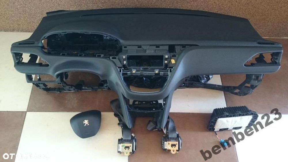 PEUGEOT 208 KONSOLA PULPIT AIRBAG DESKA PASY - 1