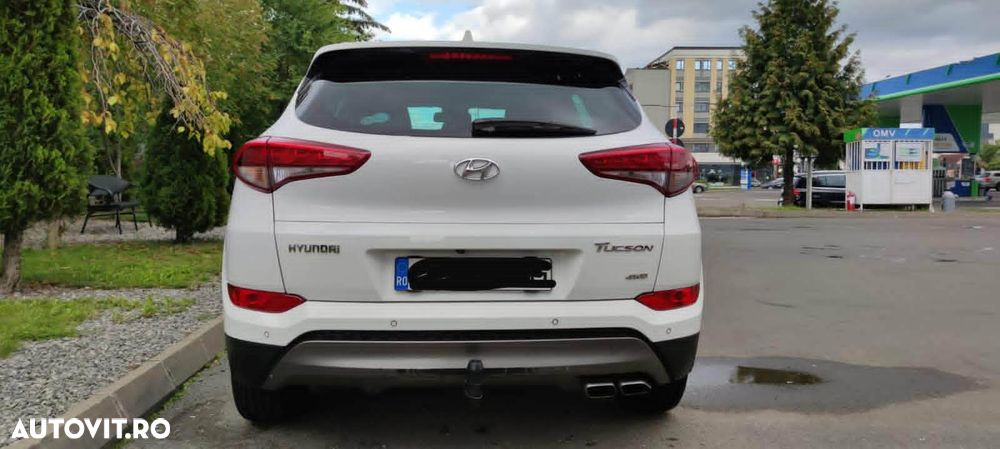Hyundai Tucson 2.0 CRDI 4WD 6AT Style - 12