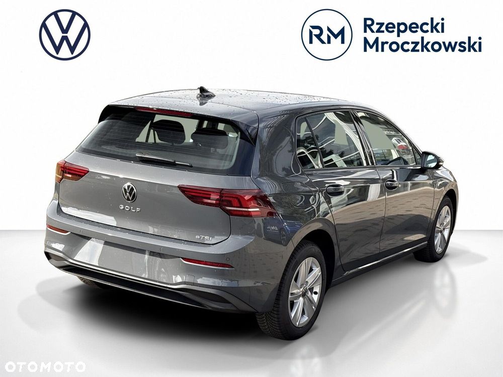 Volkswagen Golf - 6