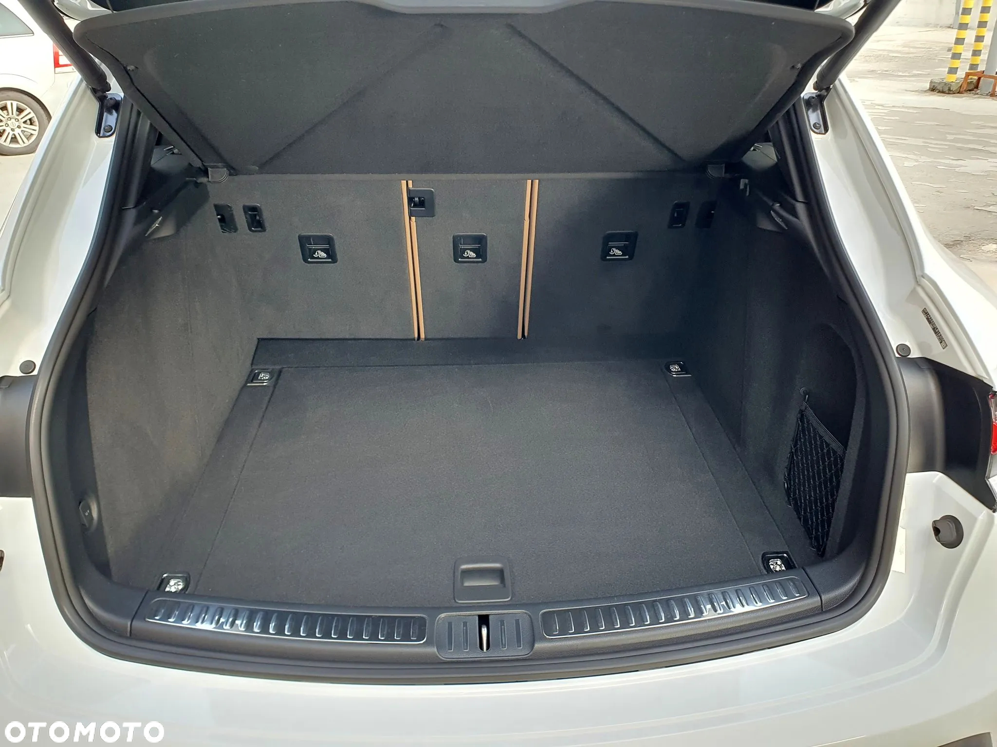 Porsche Macan Standard - 32