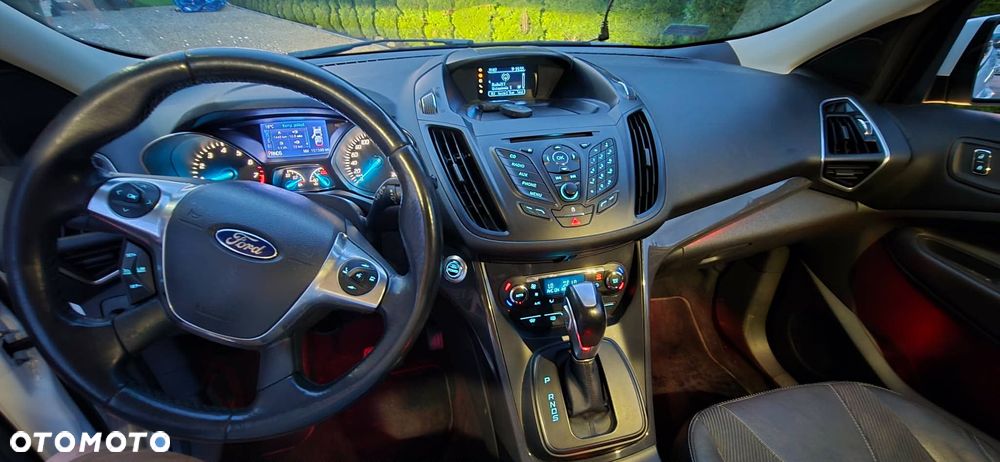 Ford Kuga 1.6 EcoBoost 4WD Titanium - 10